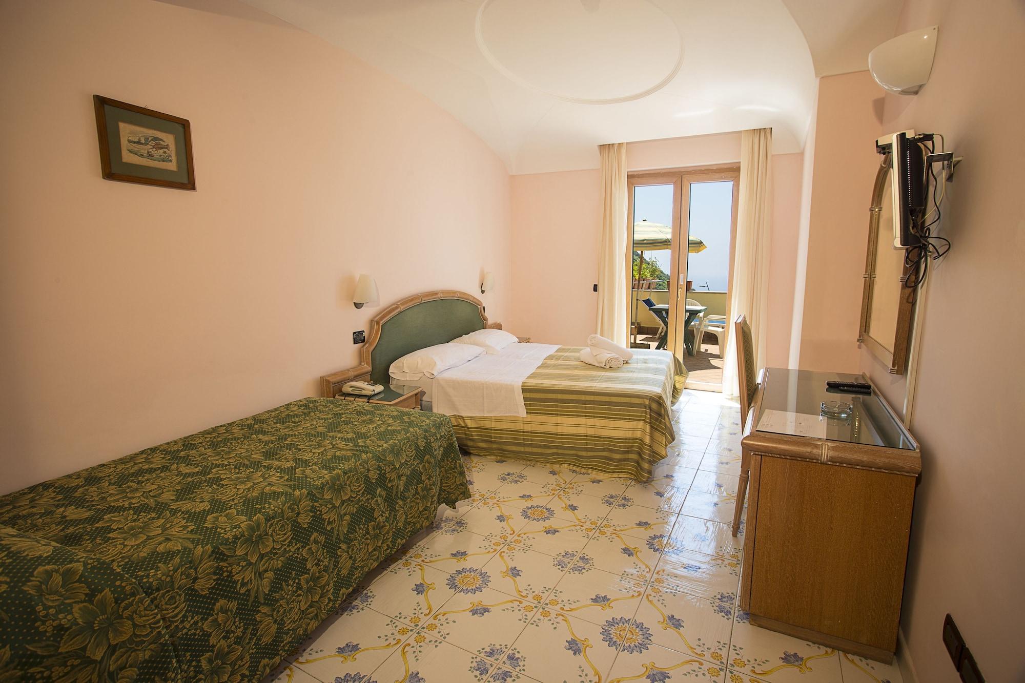 Hotel Terme Saint Raphael Barano dʼIschia Esterno foto
