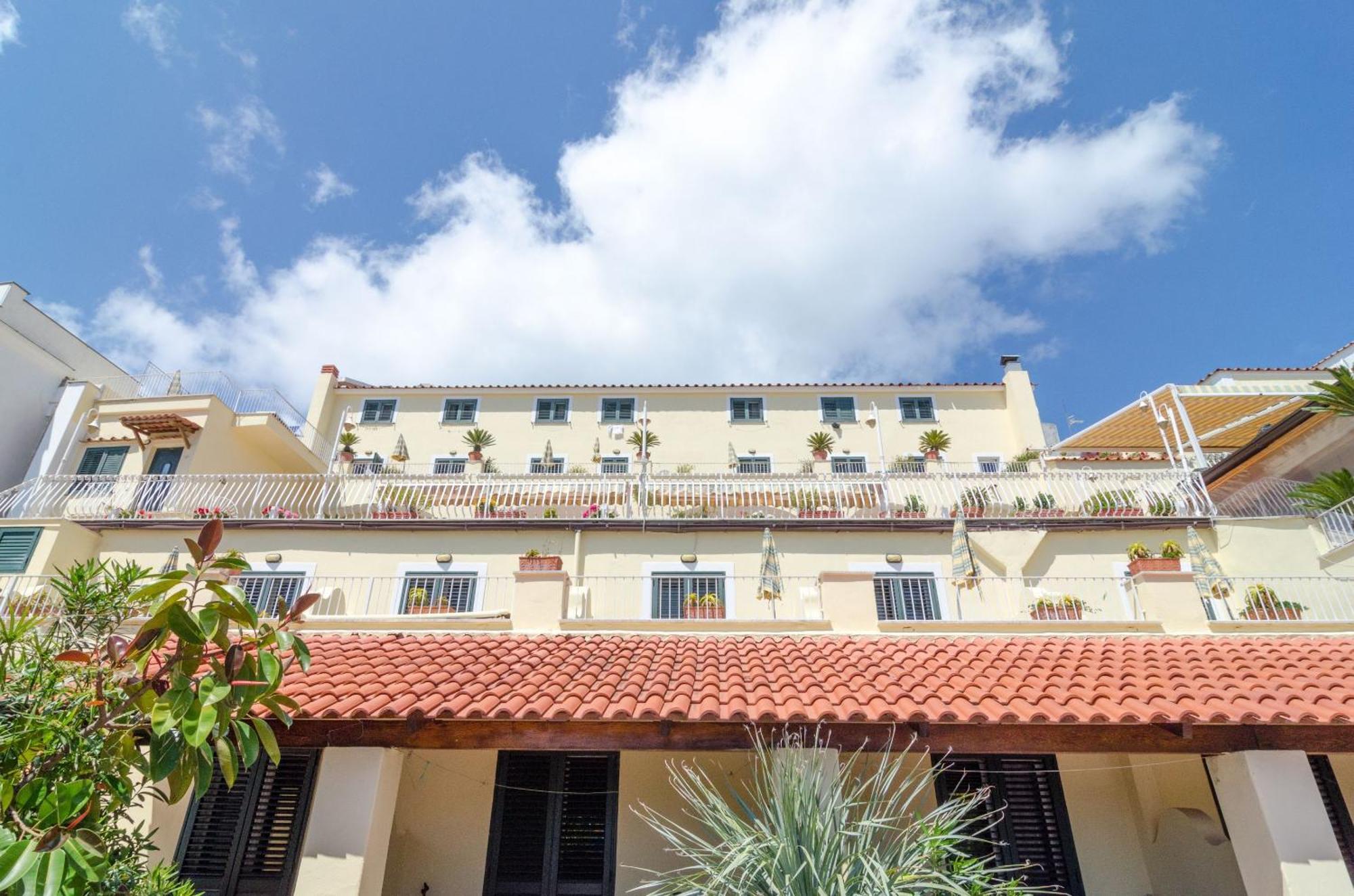 Hotel Terme Saint Raphael Barano dʼIschia Esterno foto