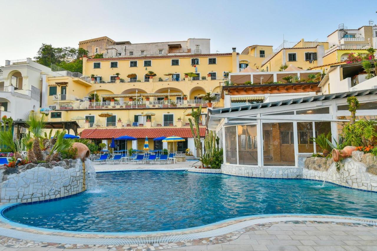 Hotel Terme Saint Raphael Barano dʼIschia Esterno foto