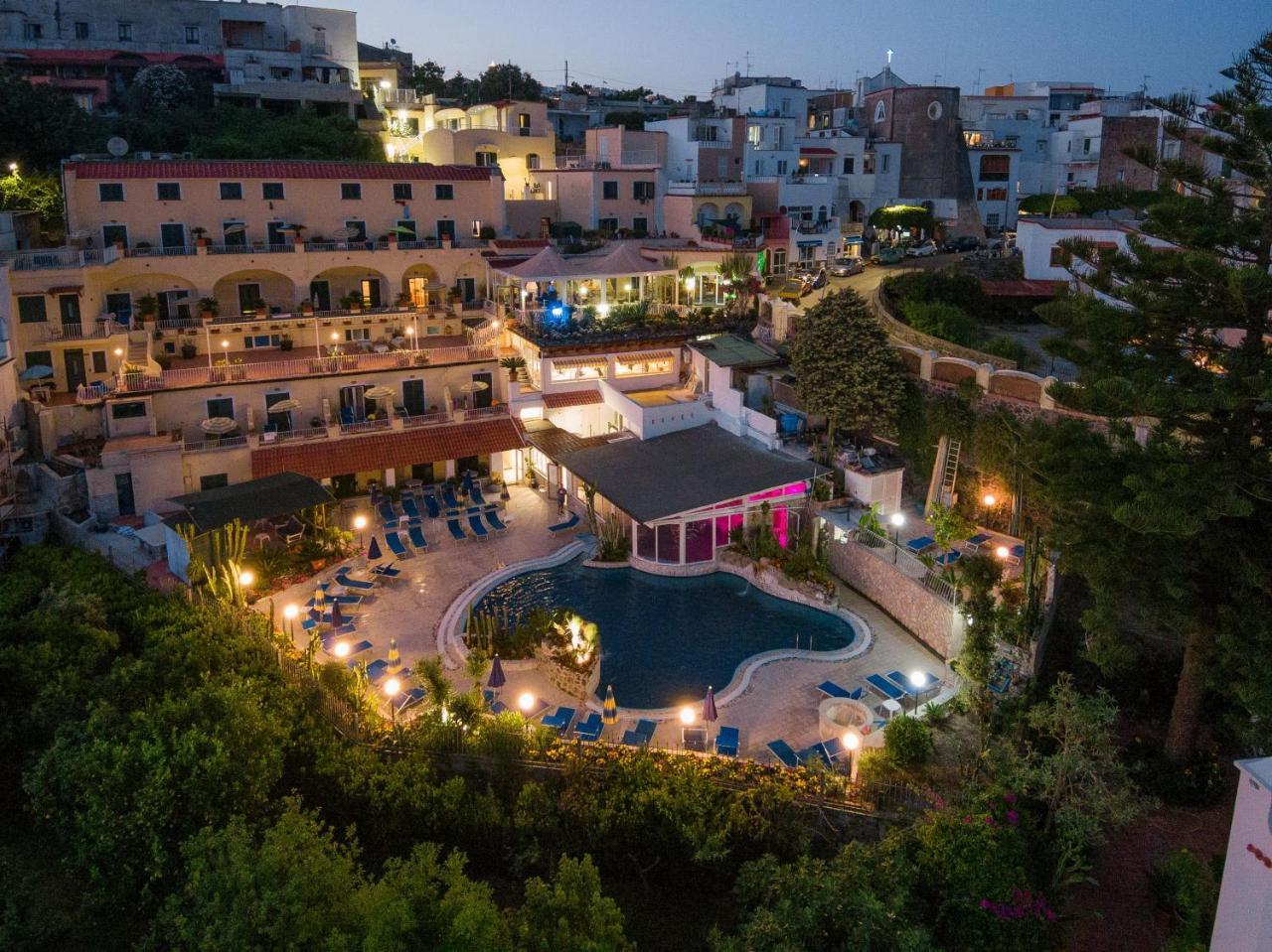 Hotel Terme Saint Raphael Barano dʼIschia Esterno foto